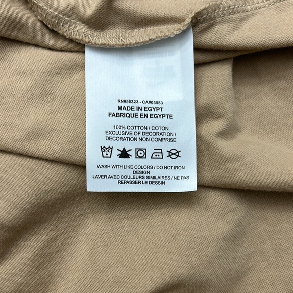 The Nike Tee. Size Large. Loose Fit. - Picture 5 of 8